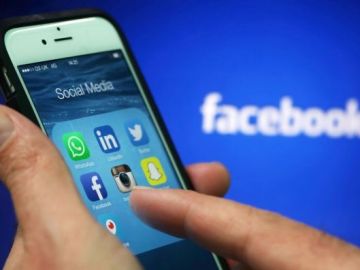 Facebook Facebook
