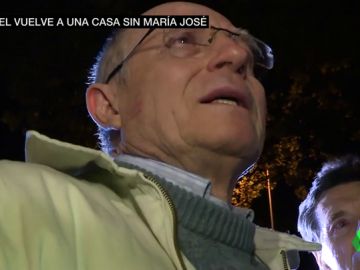 VÍDEO REEMPLAZO - Habla Ángel Hernández tras ayudar a su mujer a morir: "Estoy afectado pero alegre porque ella ha dejado de sufrir" VÍDEO REEMPLAZO - Habla Ángel Hernández tras ayudar a su mujer a morir: "Estoy afectado pero alegre porque ella ha dejado de sufrir"