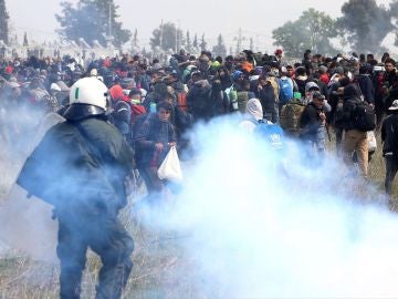 Tensión en la frontera de Grecia y Macedonia Tensión en la frontera de Grecia y Macedonia
