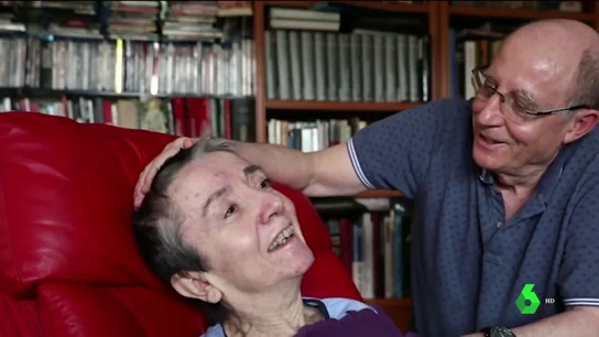Ángel Hernández y su mujer, Maria José Carrasco, a la que ayudó a morir Ángel Hernández y su mujer, Maria José Carrasco, a la que ayudó a morir