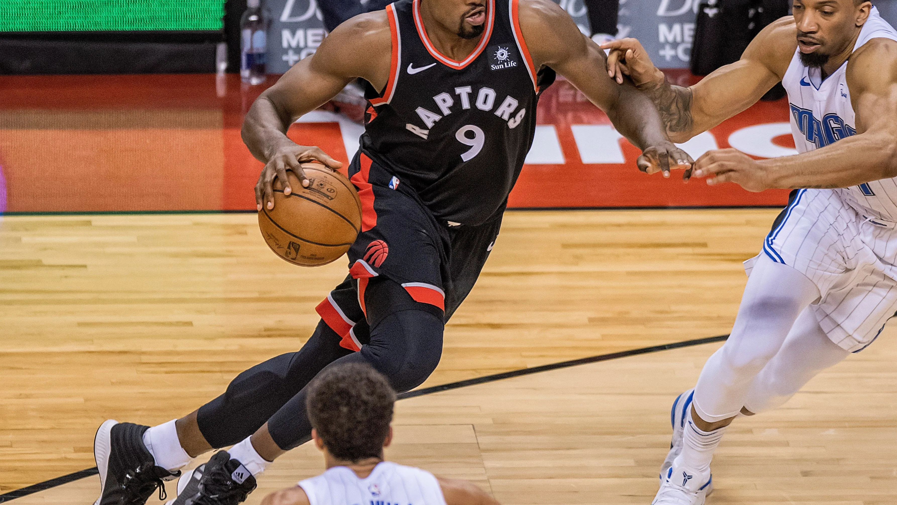 Serge Ibaka, en un partido con los Raptors