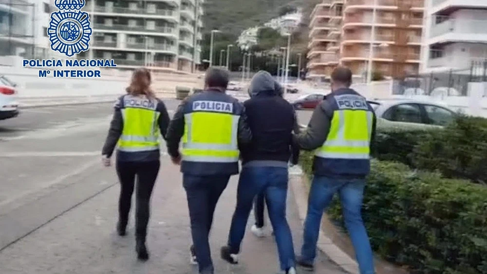 Imagen del momento de la detención del fugitivo más buscado por las autoridades polacas en Valencia