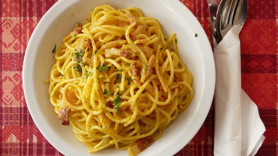 Imagen de un plato de carbonara