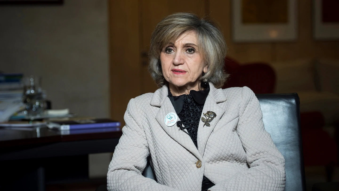 La ministra de Sanidad, Consumo y Bienestar Social, María Luisa Carcedo. La ministra de Sanidad, Consumo y Bienestar Social, María Luisa Carcedo.