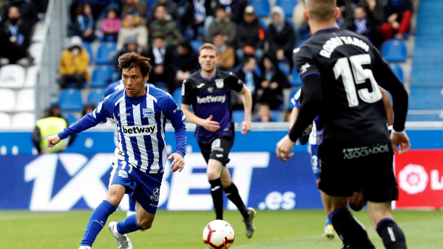 Inui conduce ante Tarín Inui conduce ante Tarín