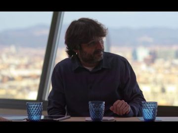 El halago de Manuel Valls a Ada Colau que Jordi Évole tacha de "inédito" en la política española El halago de Manuel Valls a Ada Colau que Jordi Évole tacha de "inédito" en la política española