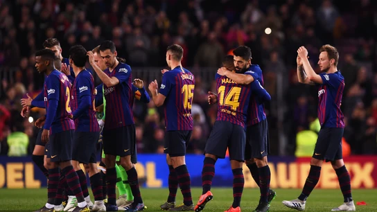 Los futbolistas del Barcelona celebran la victoria Los futbolistas del Barcelona celebran la victoria