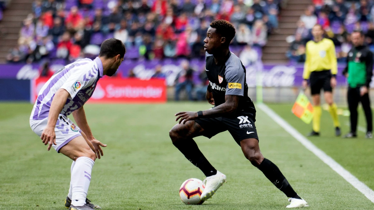 Promes, en una acción ante el Valladolid