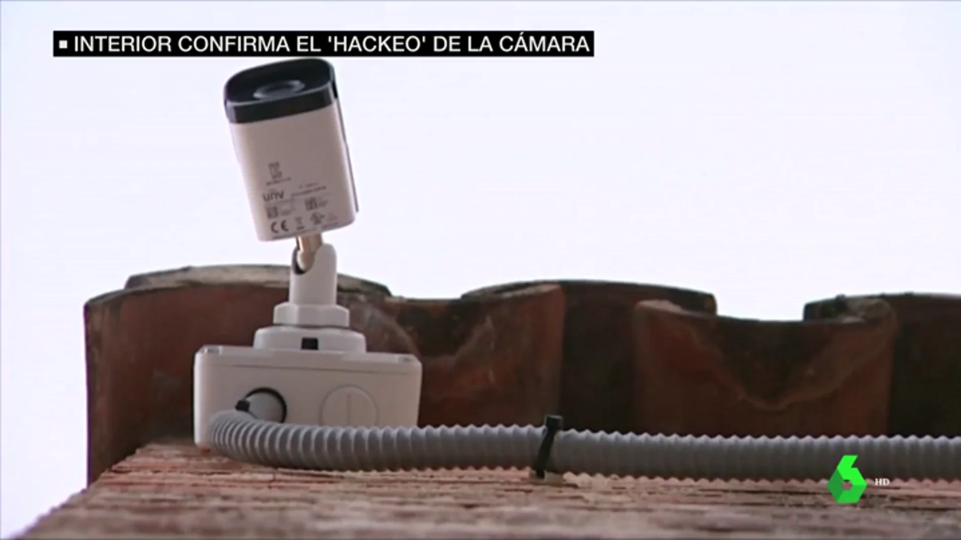 La cámara que vigila el chalet de Iglesias y Montero fue pirateada: el vídeo se emitía en directo por Internet