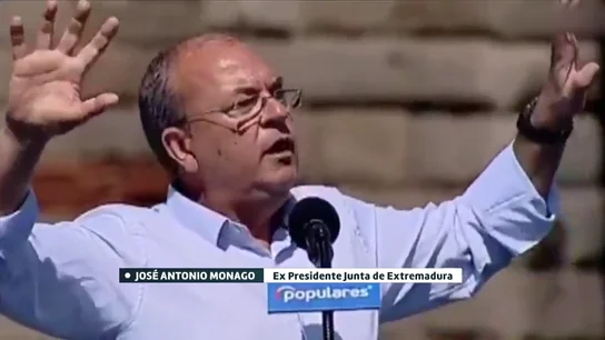 "A mí me gusta Camela": la sorprendente nueva arma electoral de Monago en un mitin del PP "A mí me gusta Camela": la sorprendente nueva arma electoral de Monago en un mitin del PP