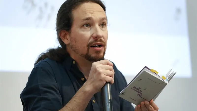 Pablo Iglesias presenta su programa electoral en forma de Constitución