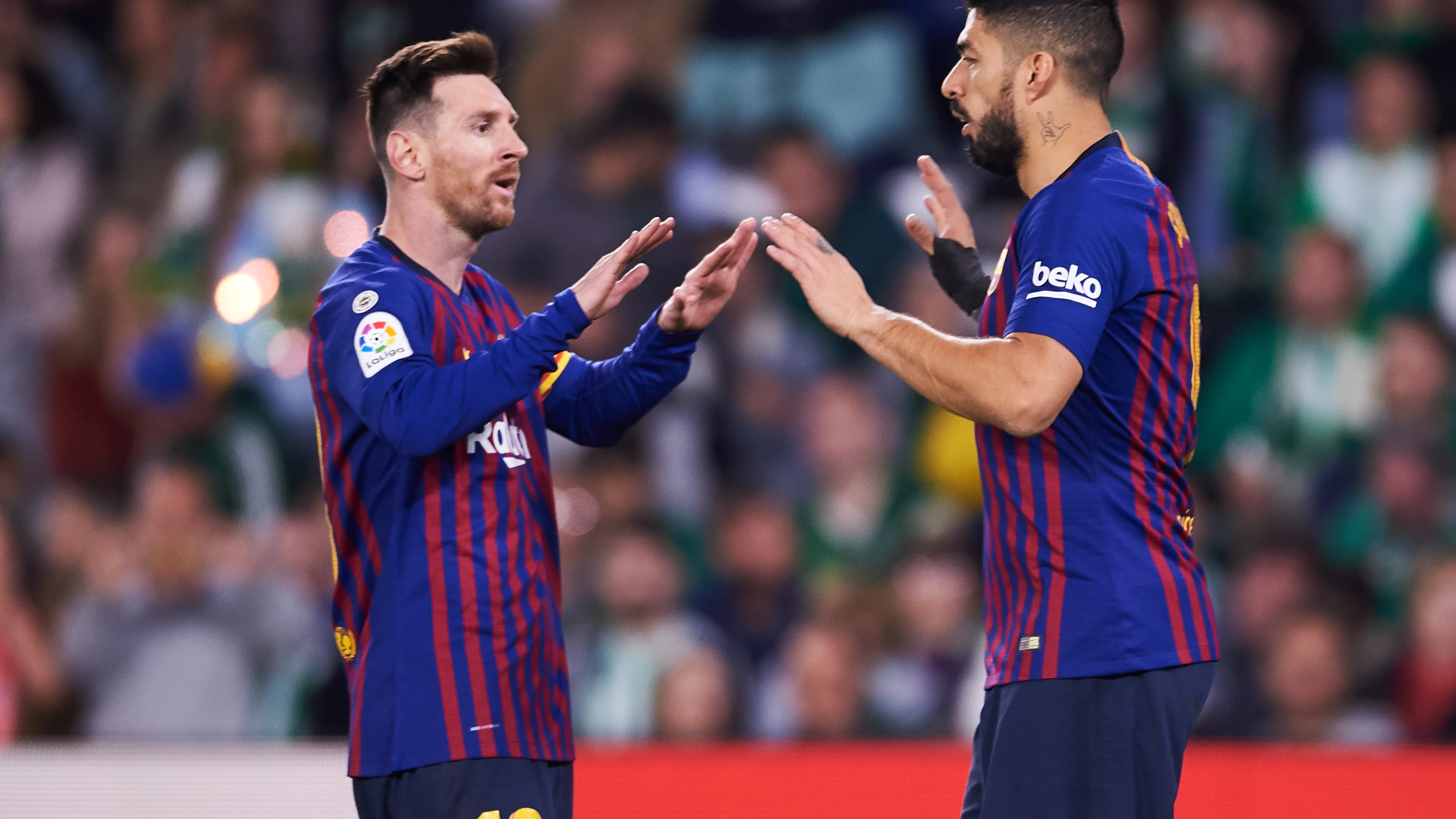 Messi y Suárez celebran un gol