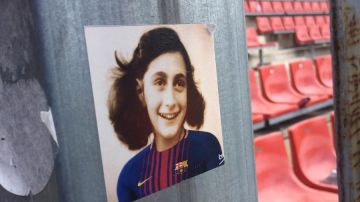 La imagen de Ana Frank con la camiseta del Barcelona