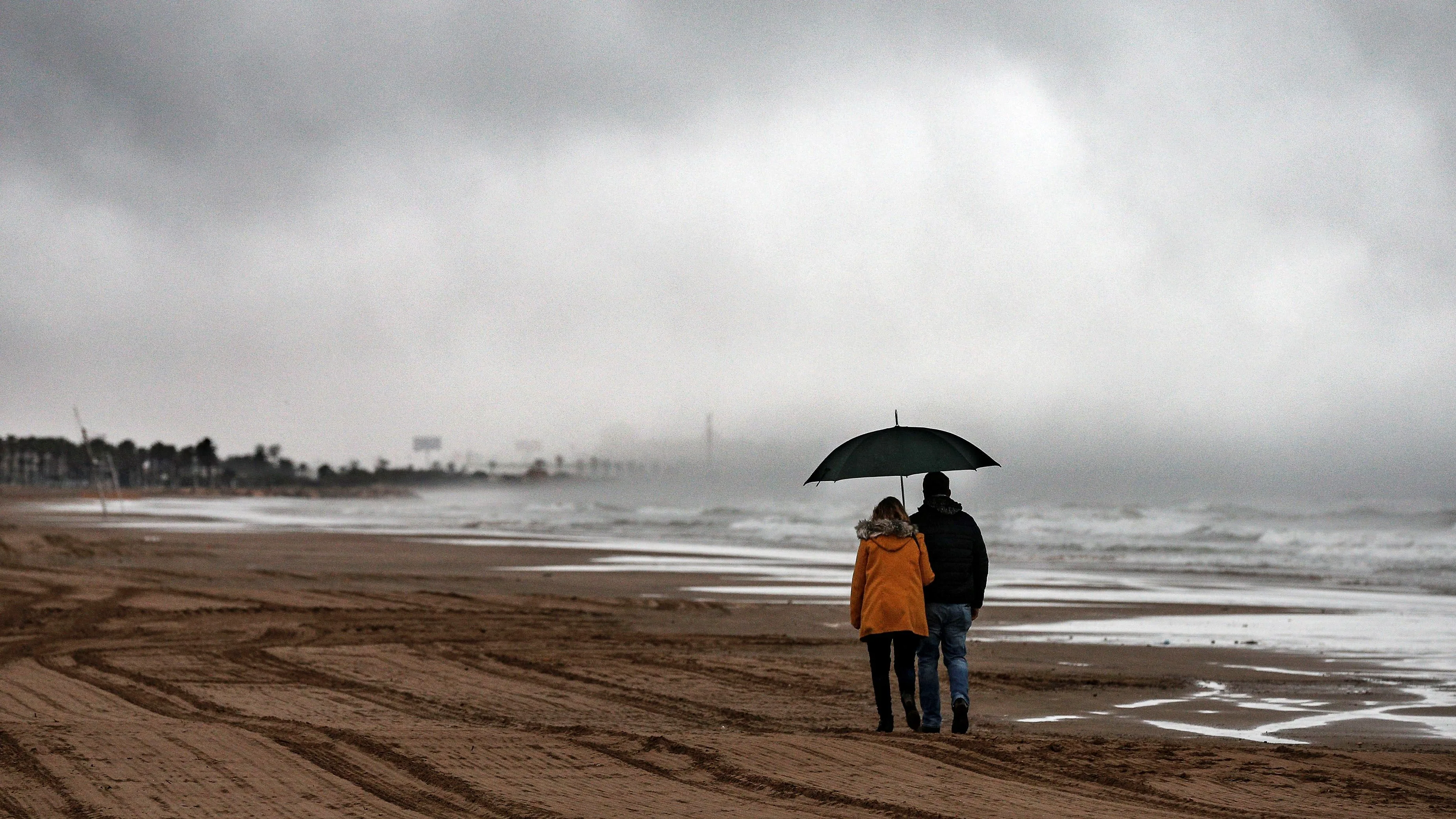 El temporal de lluvia y viento continúa en la Comunidad Valenciana