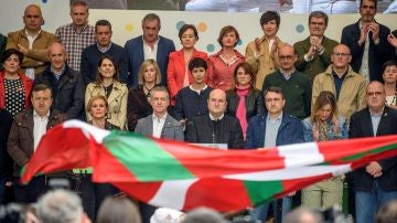 El presidente del PNV, Andoni Ortuzar, ha advertido este domingo que "quien quiera que el PNV se implique en el futuro político del Estado, deberá garantizar el autogobierno vasco y su actualización"