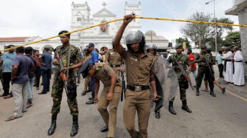 Momentos posteriores a los atentados de Sri Lanka