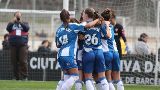 Las jugadoras del Espanyol celebran un gol