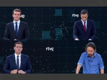 Así han despedido el debate los cuatro candidatos a las elecciones Así han despedido el debate los cuatro candidatos a las elecciones