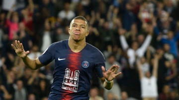 Kylian MBappé celebra un gol ante el Mónaco