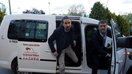 Pablo Iglesias llegando al debate de Atresmedia Pablo Iglesias llegando al debate de Atresmedia