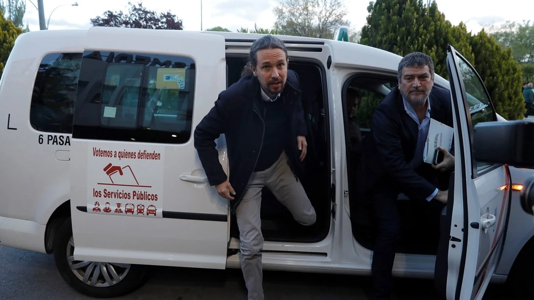 Pablo Iglesias llegando al debate de Atresmedia