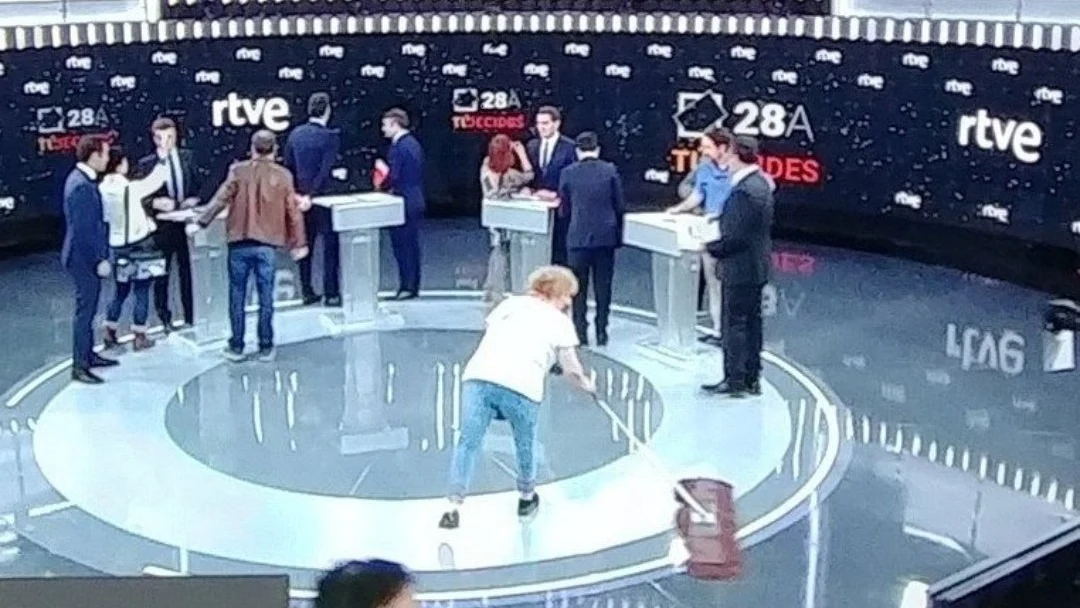 La imagen de los candidatos antes del debate de TVE criticada en redes sociales