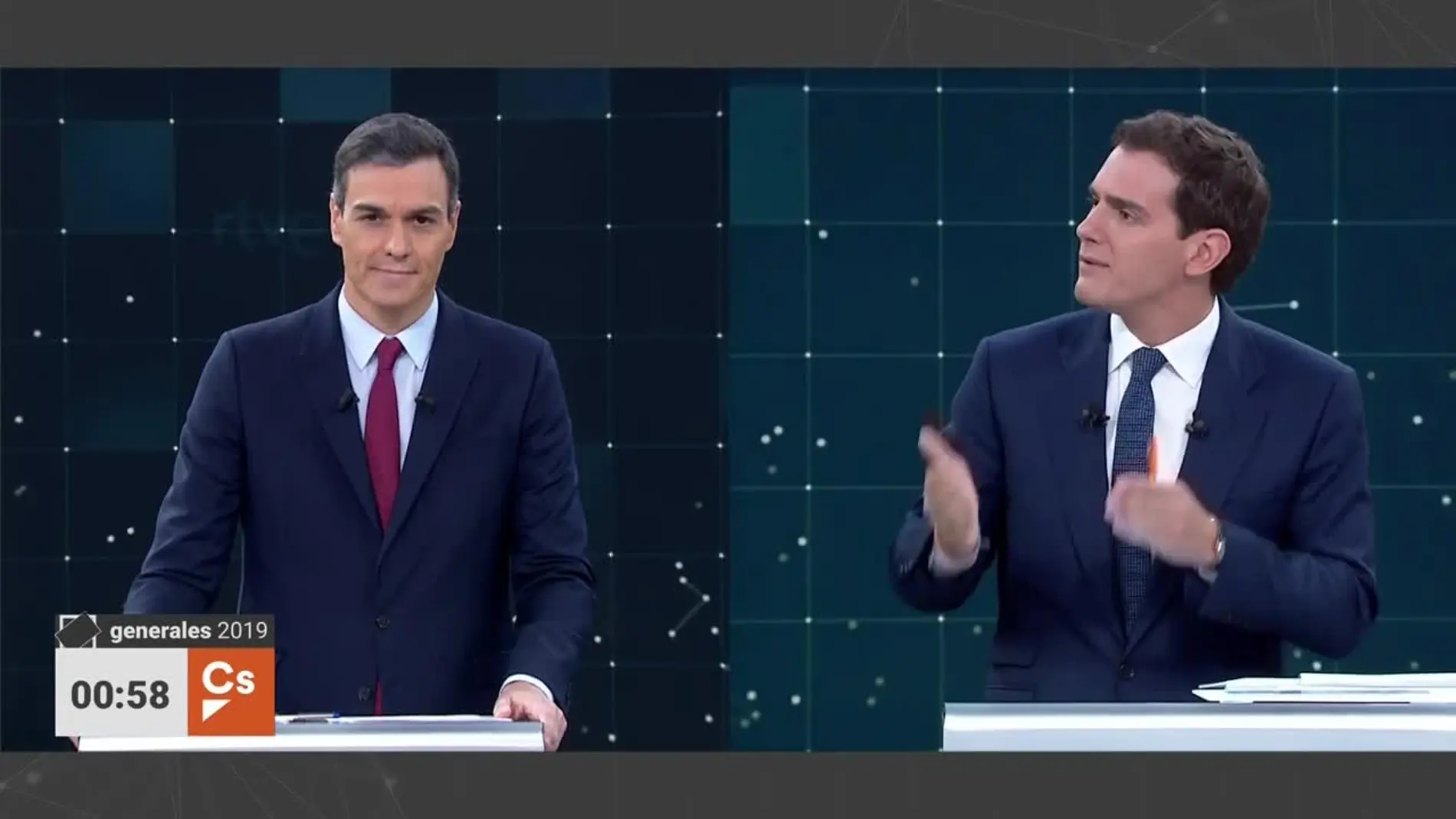 Pedro Sánchez y Albert Rivera, en el debate electoral de TVE