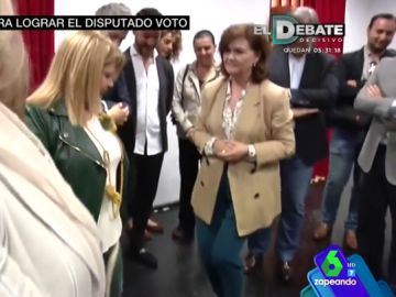 La vicepresidenta Carmen Calvo se arranca a bailar flamenco en su visita a Jerez de la Frontera La vicepresidenta Carmen Calvo se arranca a bailar flamenco en su visita a Jerez de la Frontera