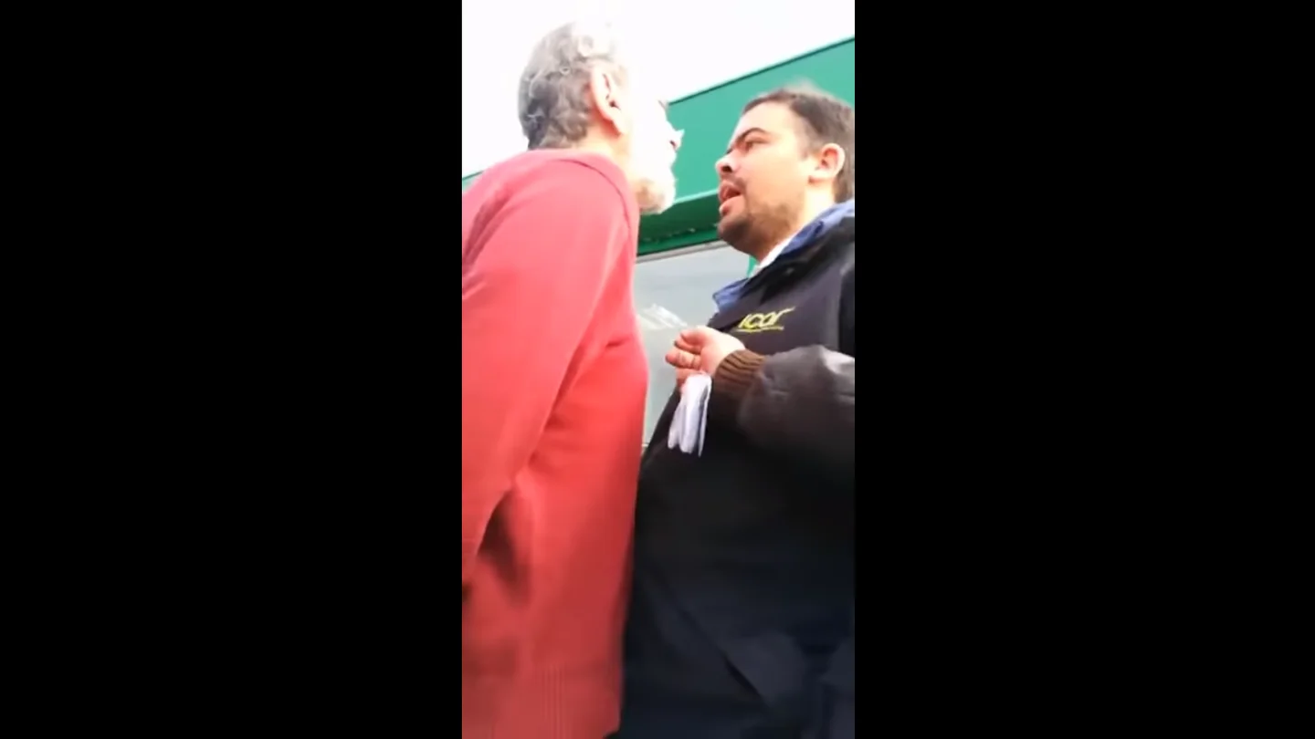 Discusión entre Willy Toledo y un trabajador venezolano Discusión entre Willy Toledo y un trabajador venezolano