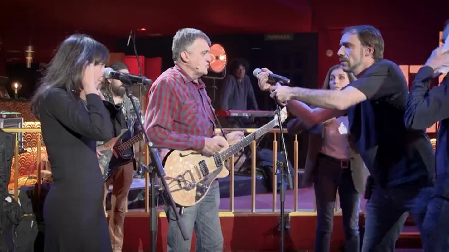 Así prepararon los presentadores y colaboradores de El Intermedio el especial para celebrar el programa 2000 Así prepararon los presentadores y colaboradores de El Intermedio el especial para celebrar el programa 2000