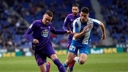 Iago Aspas conduce el balón en el partido frente al Espanyol Iago Aspas conduce el balón en el partido frente al Espanyol