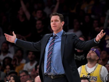 Luke Walton durante un partido con Los Ángeles Lakers Luke Walton durante un partido con Los Ángeles Lakers