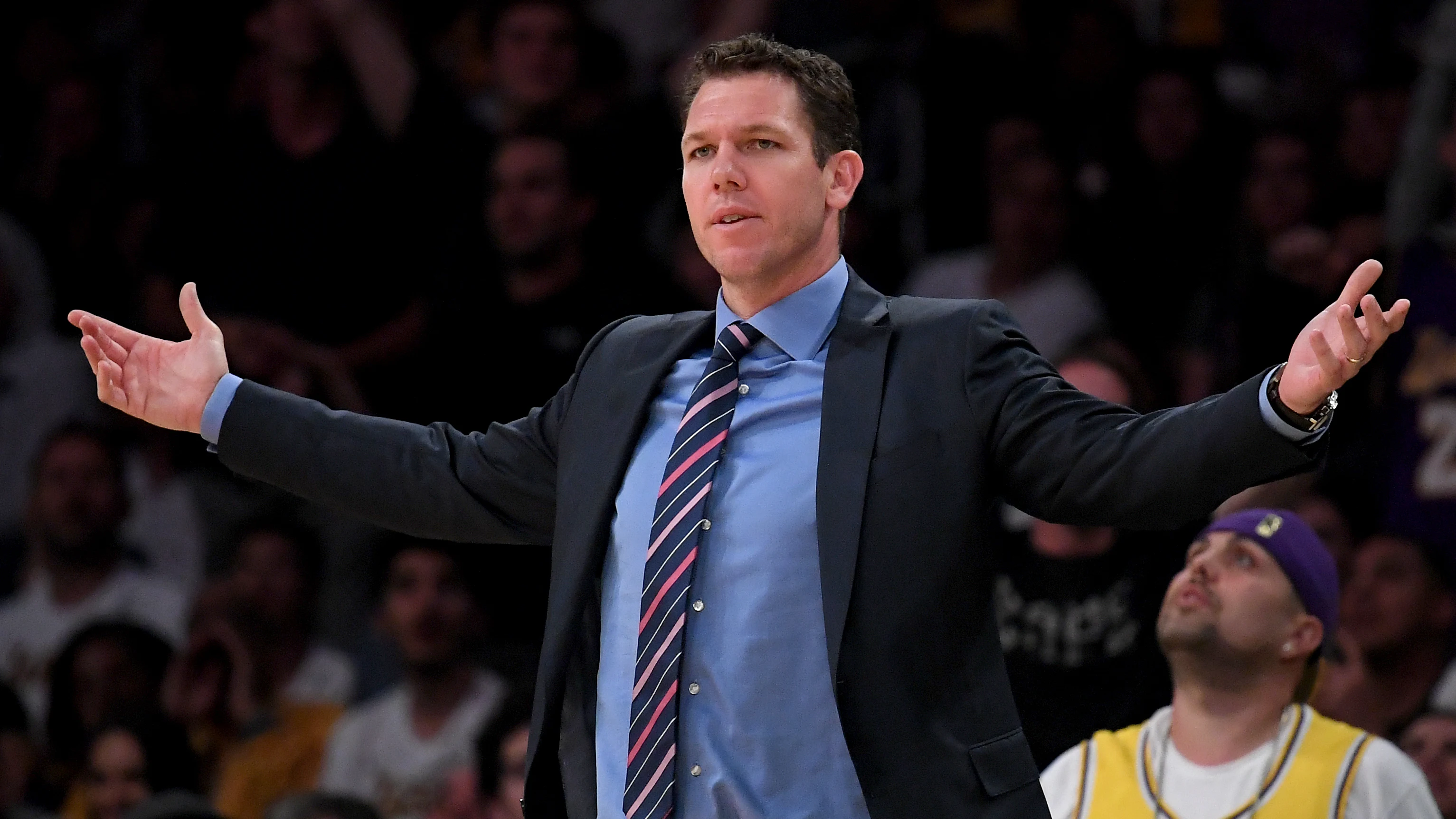 Luke Walton entrenando a Los Lakers