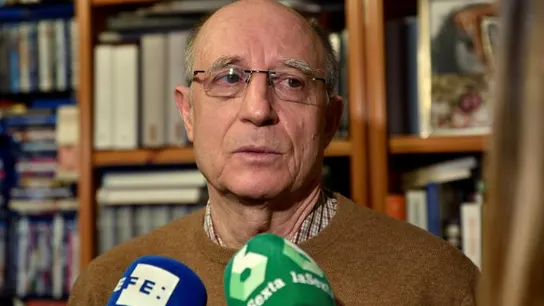 Ángel Hernández Ángel Hernández