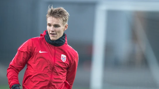 Odegaard durante un entrenamiento con la selección de Noruega Odegaard entrenando
