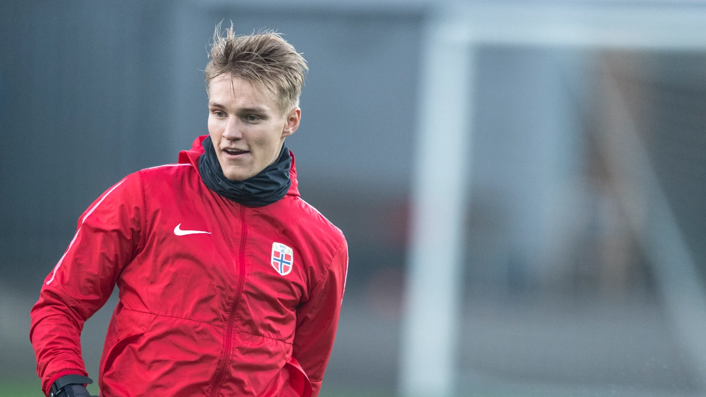 Odegaard durante un entrenamiento con la selección de Noruega Odegaard entrenando