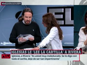 El consejo de Noelia Vera a Pablo Iglesias fuera de cámaras en el El Debate Decisivo El consejo de Noelia Vera a Pablo Iglesias fuera de cámaras en el El Debate Decisivo