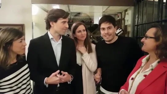 Charla con antiguos compañeros de Pablo Montesinos: "Este año nos vamos a Galicia a buscar a Mariano Rajoy" Charla con antiguos compañeros de Pablo Montesinos: "Este año nos vamos a Galicia a buscar a Mariano Rajoy"