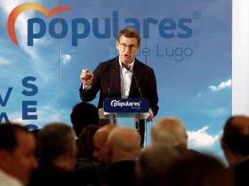 El presidente de la Xunta, Alberto Núñez Feijóo (c), visita Lugo y participa en un mitin-comida en Vigo antes de asistir al cierre de campaña del PP en Madrid para arropar al candidato a la presidencia del Gobierno, Pablo Casado El presidente de la Xunta, Alberto Núñez Feijóo (c), visita Lugo y participa en un mitin-comida en Vigo antes de asistir al cierre de campaña del PP en Madrid para arropar al candidato a la presidencia del Gobierno, Pablo Casado