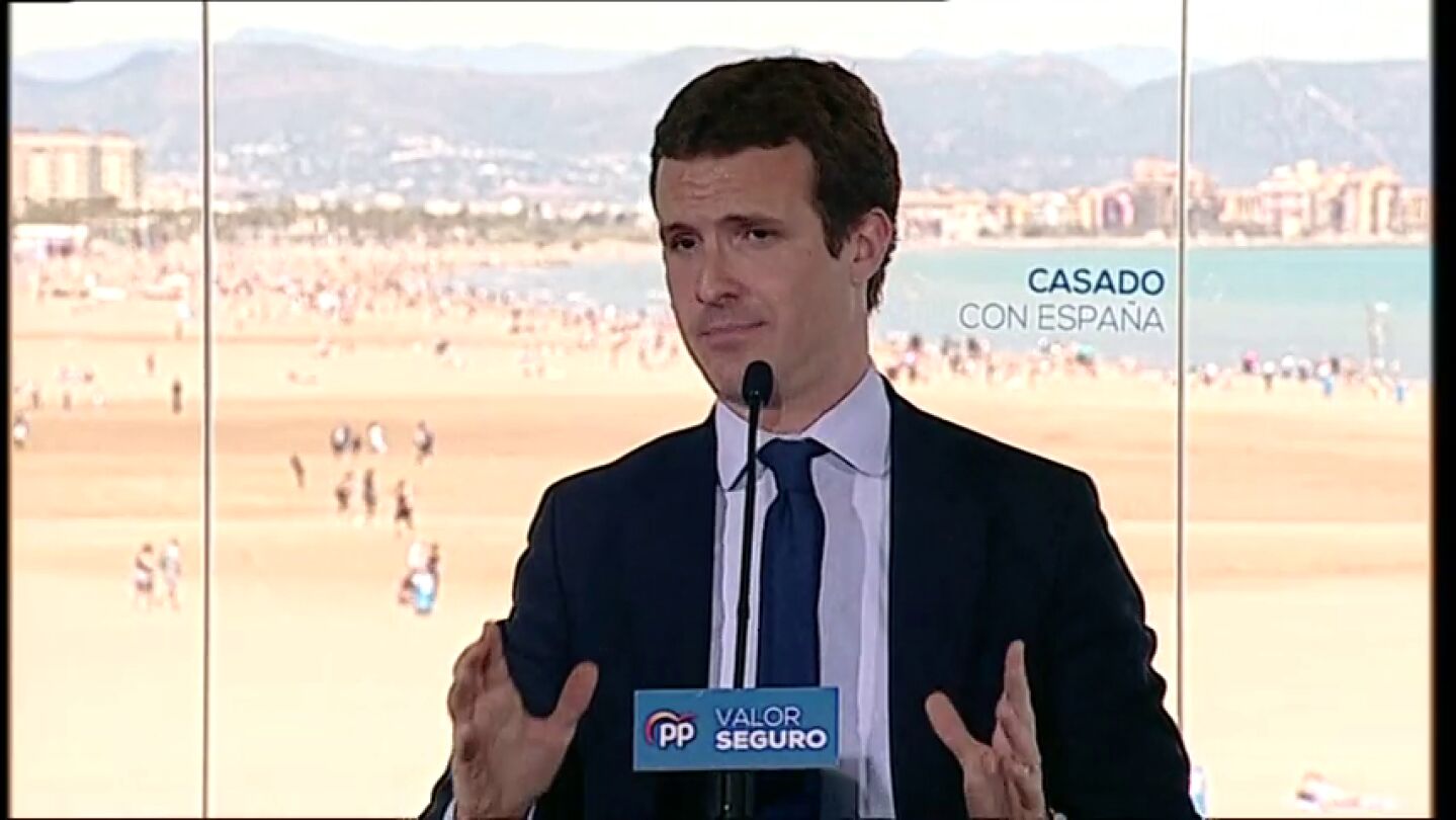 Casado llama al "voto &uacute;til": "Votando a Vox y a Ciudadanos est&aacute;n haciendo un favor a S&aacute;nchez, a Podemos y a los nacionalistas"