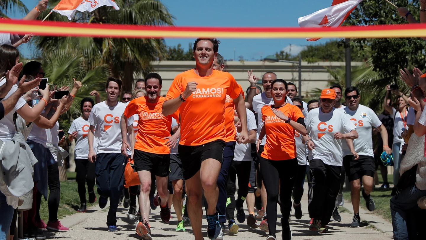 Albert Rivera participa en una carrera ciudadana Albert Rivera participa en una carrera ciudadana