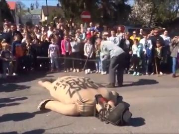 'Quema de Judas': retoman la tradición en un pueblo polaco y la tachan de antisemita 'Quema de Judas': retoman la tradición en un pueblo polaco y la tachan de antisemita