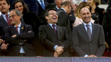 Bartomeu, con Torra y Rubiales