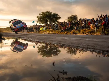 Thierry Neuville es el nuevo líder del Rally Thierry Neuville es el nuevo líder del Rally