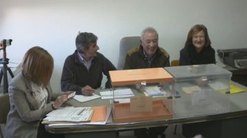 Votación en Villarroya, La Rioja