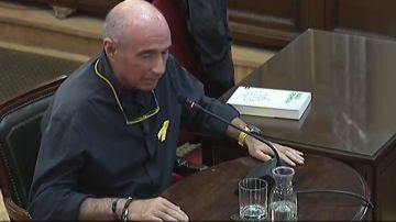 Lluís Llach protesta ante Vox en el juicio del procès "como ciudadano homosexual e independentista"