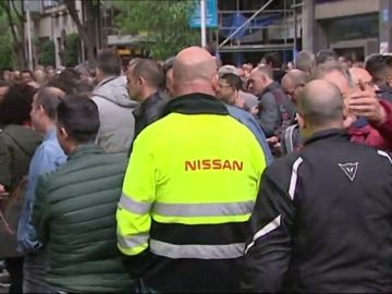 Trabajadores de Nissan Barcelona se concentran ante la Conselleria de Trabajo Trabajadores de Nissan Barcelona se concentran ante la Conselleria de Trabajo