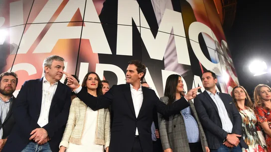 Albert Rivera con la plana mayor de Cs Albert Rivera con la plana mayor de Cs