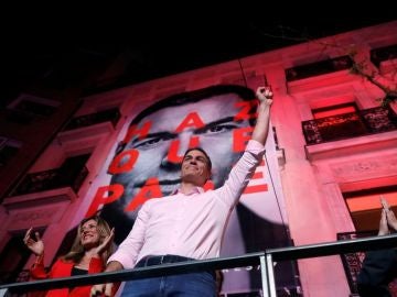El líder del PSOE, Pedro Sánchez, durante la noche electoral. El líder del PSOE, Pedro Sánchez, durante la noche electoral.