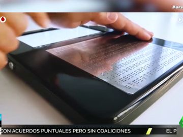 Crean una tablet que traduce a braille las páginas web para las personas invidentes Crean una tablet que traduce a braille las páginas web para las personas invidentes